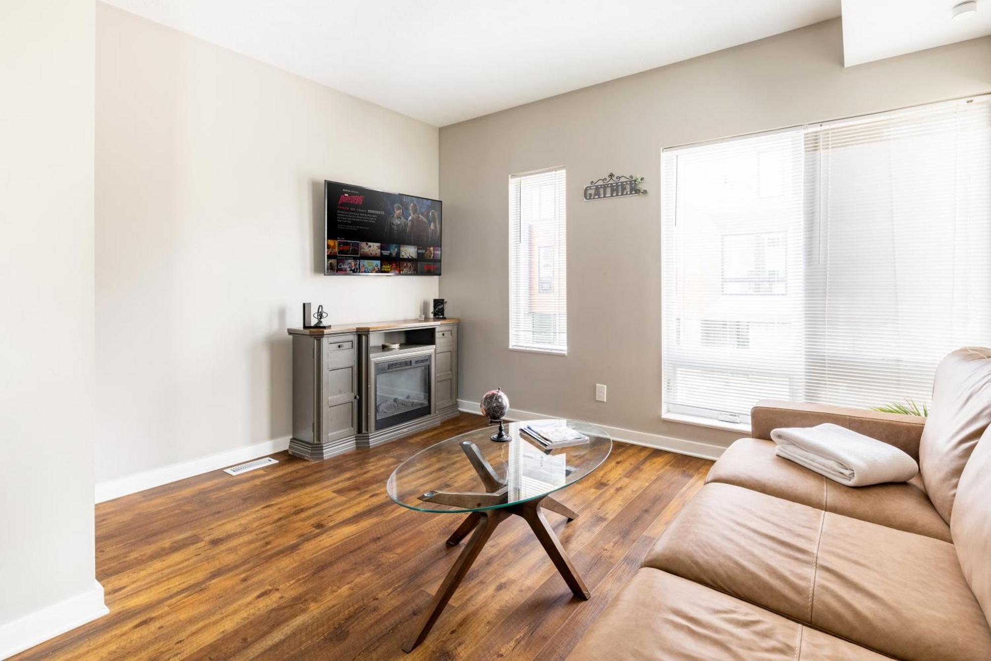 Luxury Downtown Townhome Private Garage Unit 9 Кливланд Екстериор снимка