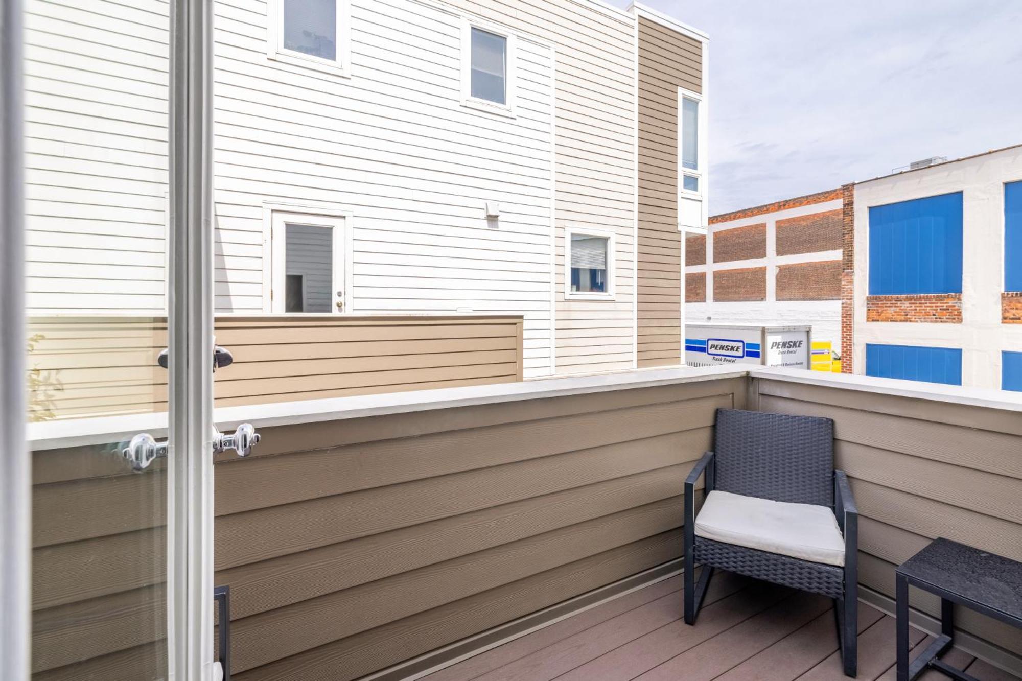 Luxury Downtown Townhome Private Garage Unit 9 Кливланд Екстериор снимка