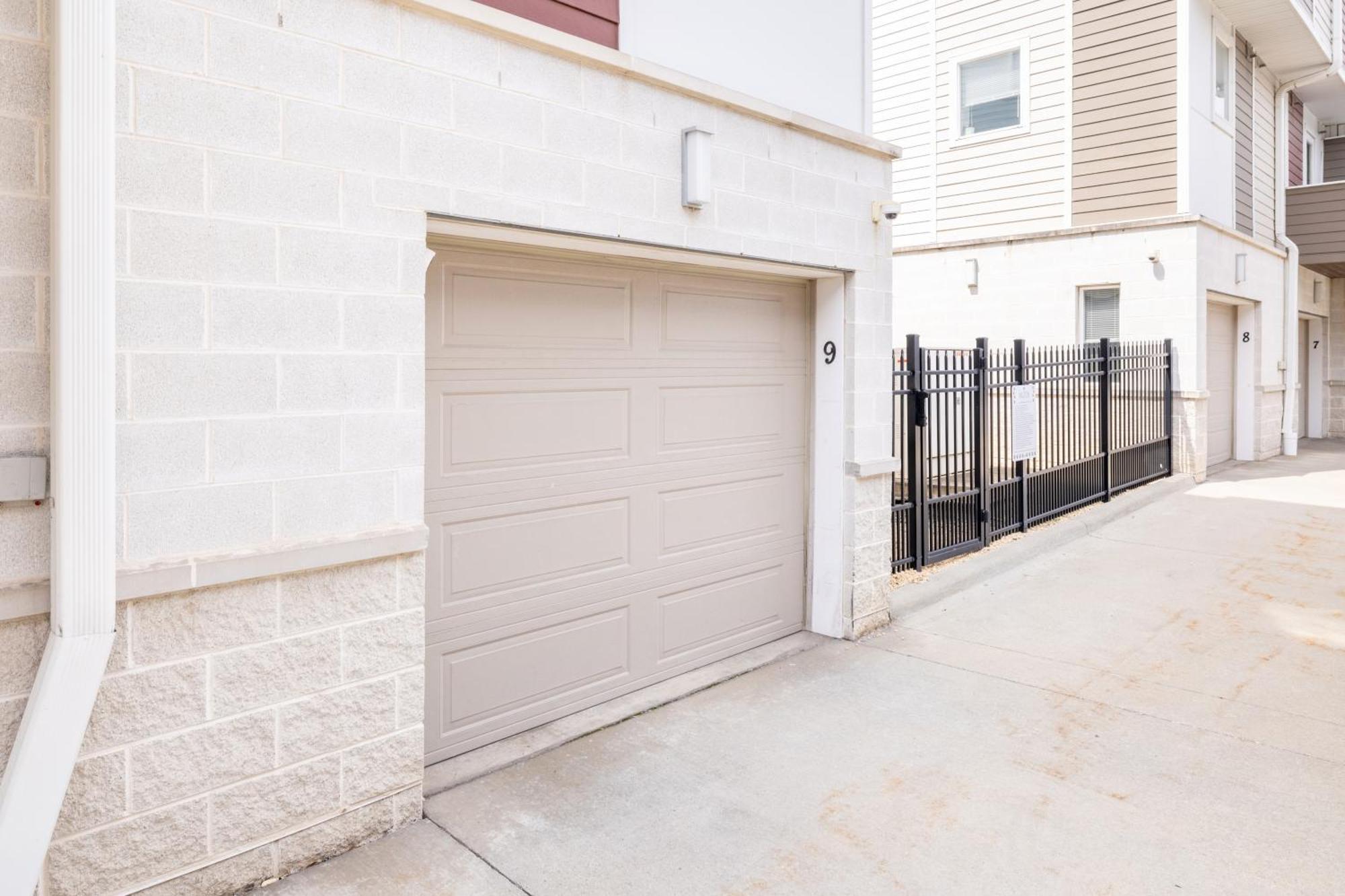 Luxury Downtown Townhome Private Garage Unit 9 Кливланд Екстериор снимка
